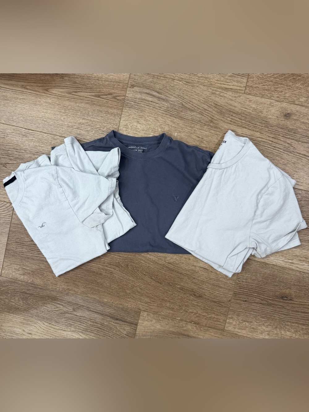 American Eagle Outfitters Short Sleeve Crew Neck T-Shirt in Navy and Light Gray